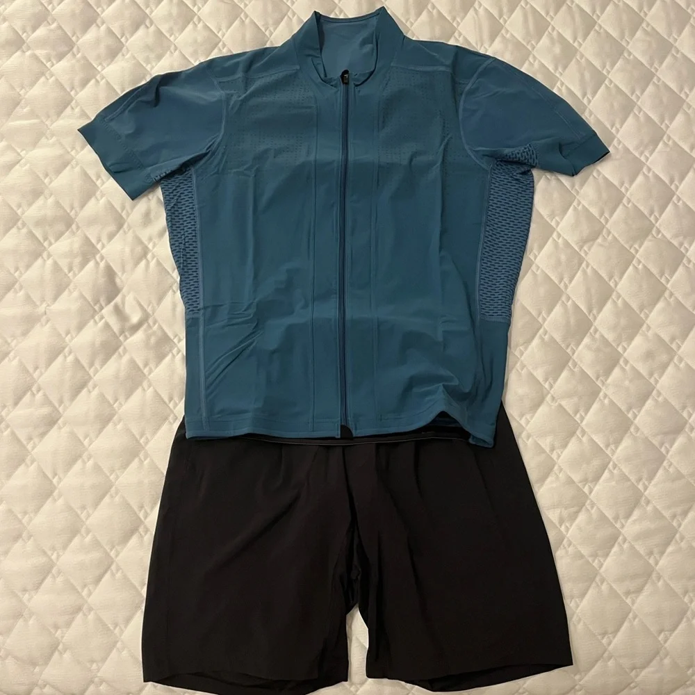 Lululemon Cicyling Shirt & Paded Shorts - Picture 1 of 6